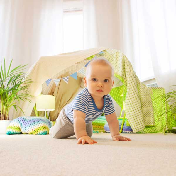 baby-on-clean-carpet-floor-extreme-steam-carpet-cleaning